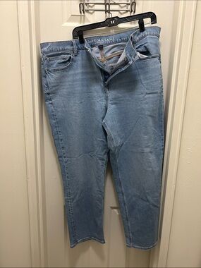 American Eagle Outfitters Light Blue High-Rise Women's Jeans